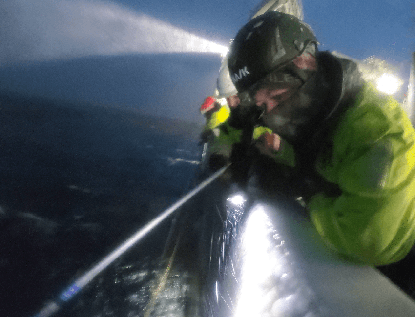 Glider1rescue_lowres1_850px Glider rescue operation west of Spitsbergen February 2021