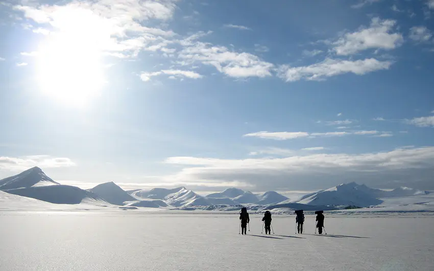 Easter skiing Students on a skiing trip in Grønfjorden during Easter break. Photo: Tore Hattermann/UNIS