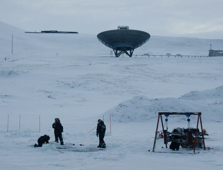 Fieldwork set-up on Breinosa, Svalbard